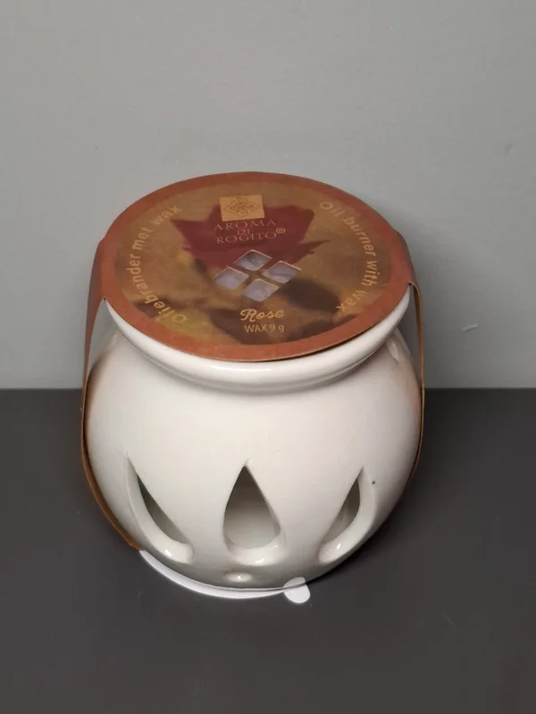 Oliebrander met geurwax