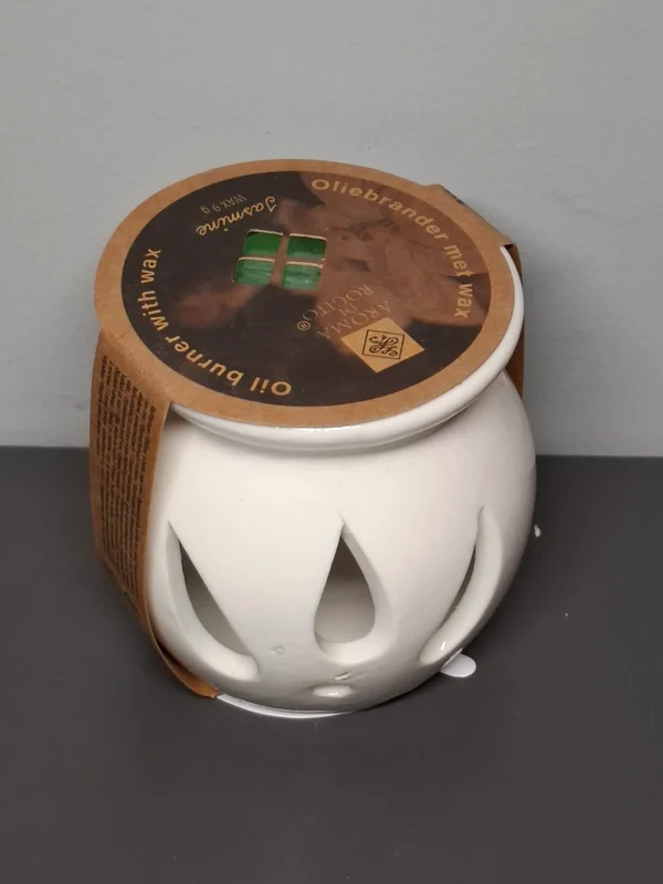 Oliebrander met geurwax