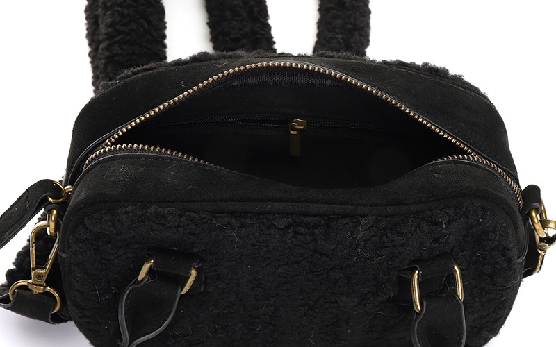 Black teddy handtas Winnipeg