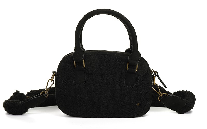 Black teddy handtas Winnipeg